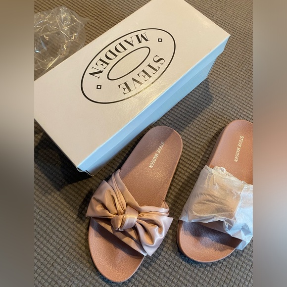 Brand new Steve Madden rose gold silky bow slides - Picture 2 of 4
